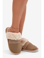 Dámské pantofle s kožešinou a výšivkou zelené Devianne Dámské pantofle s kožešinou a výšivkou zelené Devianne