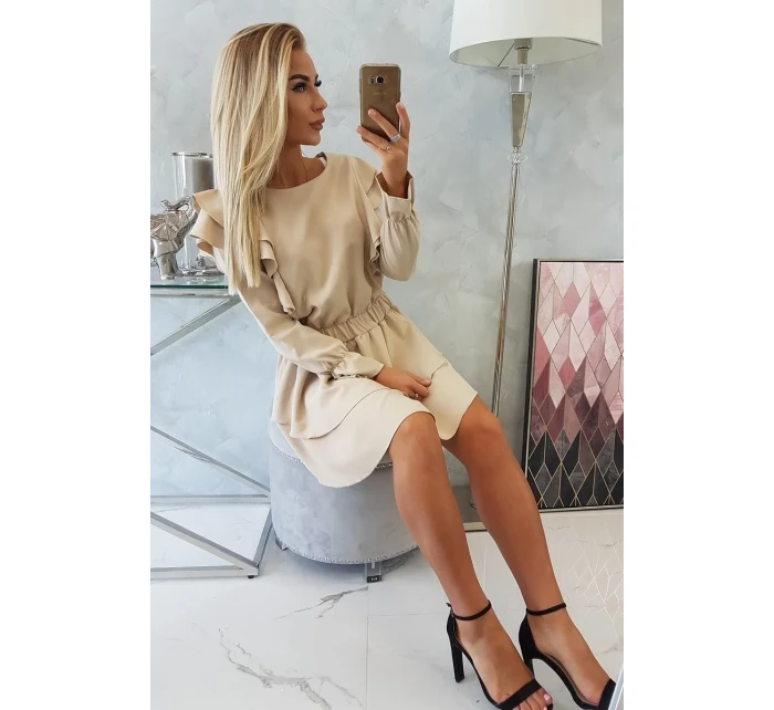 Šaty so zvislými volánmi béžovej Šaty so zvislými volánmi béžovej