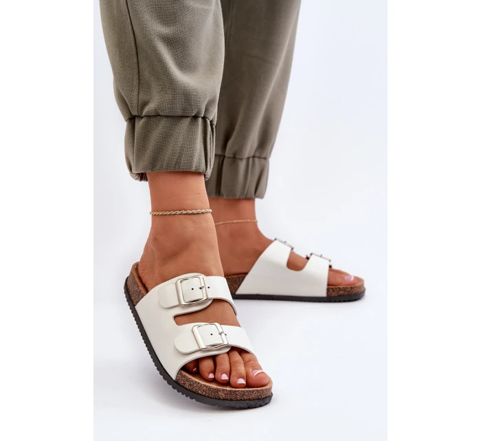 Dámské sandály s přezkami bílé model 21653013 - Boto