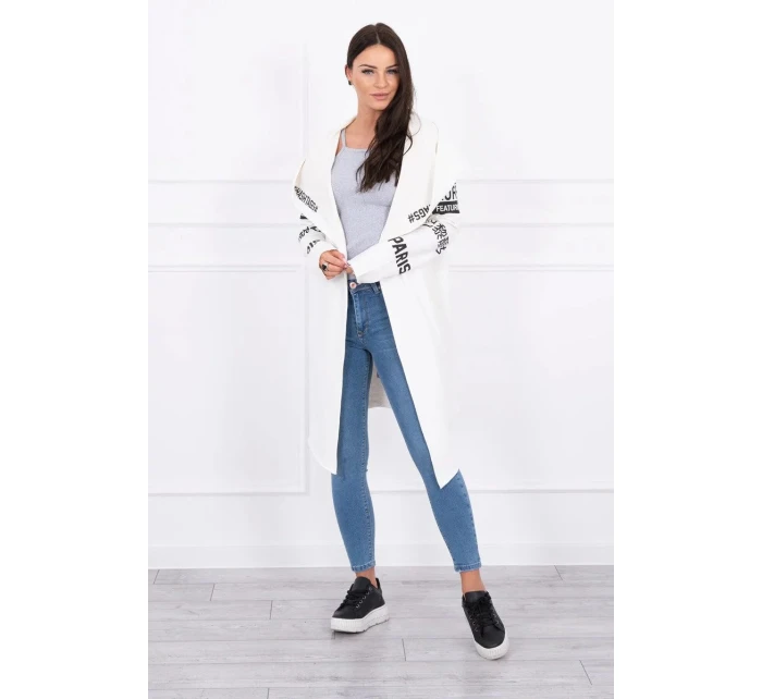 Voľný sveter s nápisom 033 krémový - Kesi