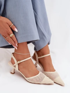 Sandále na podpätku model 225215 Vykročte štýlovo
