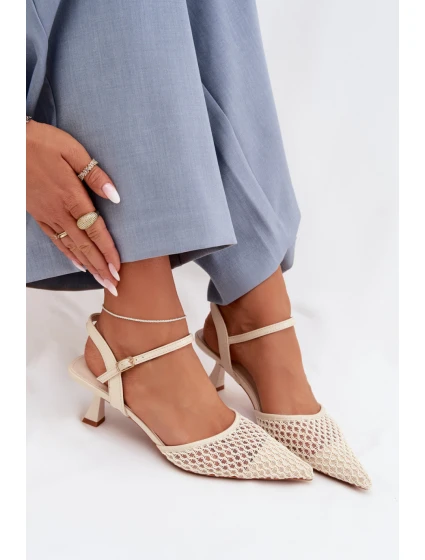 Sandále na podpätku model 225215 Vykročte štýlovo