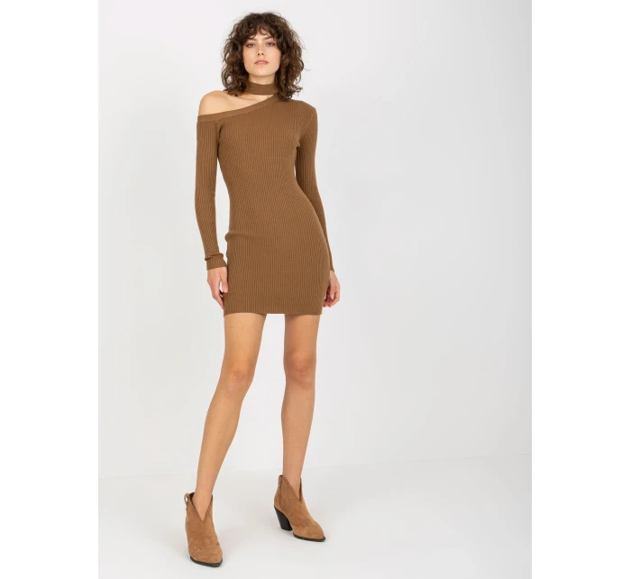 Dámske šaty NM SK NG 2315 svetlo hnedé Dámske šaty NM SK NG 2315 svetlo hnedé