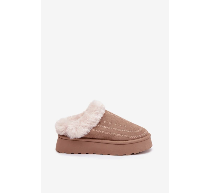 Dámske snežnice na platforme s kožušinou a ozdobným prešívaním - tmavobéžové Arelina Dámske snežnice na platforme s kožušinou a ozdobným prešívaním - tmavobéžové Arelina