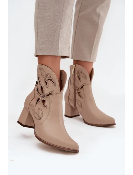 Topánky na podpätku model 219129 Step in style