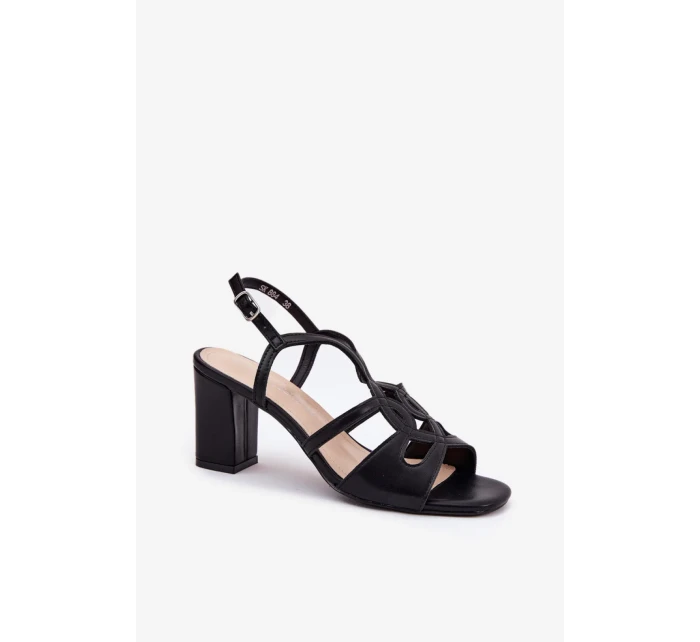 Sandále na podpätku model 212836 Vykročte štýlovo