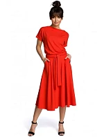 B067 Rozšírené šaty - červené