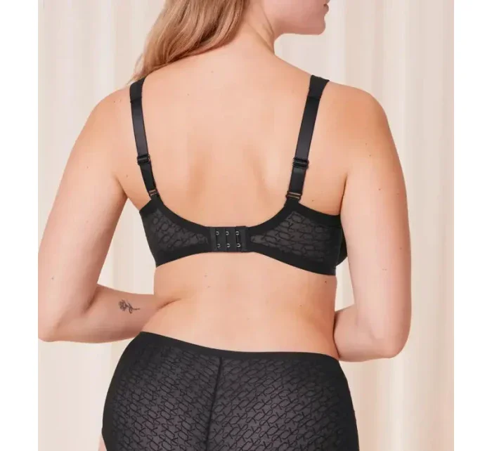 Triumph Signature Sheer W01 EX