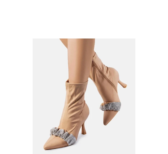 Topánky na podpätku model 205130 Solea