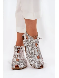 Wzorzyste Skórzane Botki Maciejka 03426-46 Biało-Beżowe