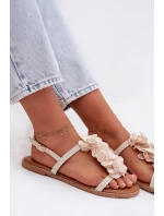 Dámské ploché sandály s ozdobnými květinami model 21961023 - Boto