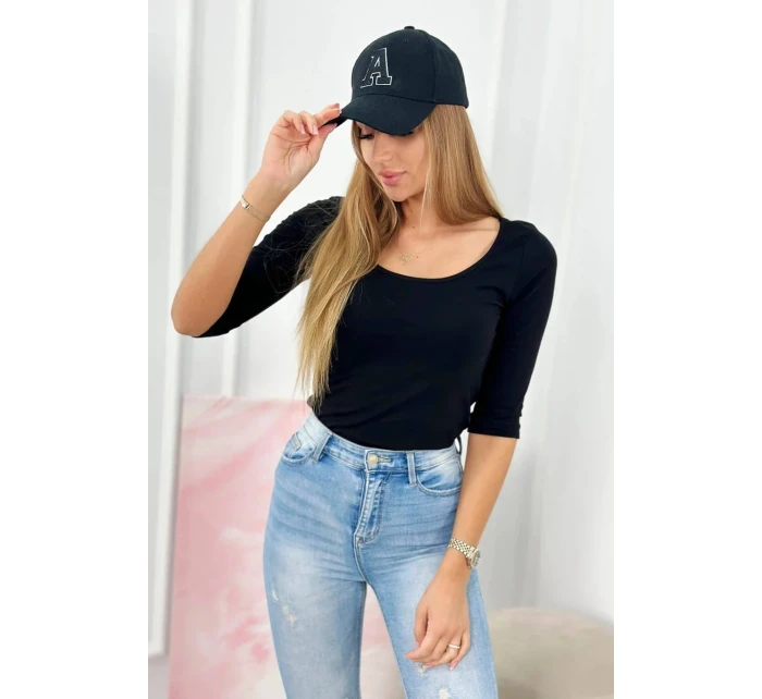 Blúzka s okrúhlym výstrihom čierna
