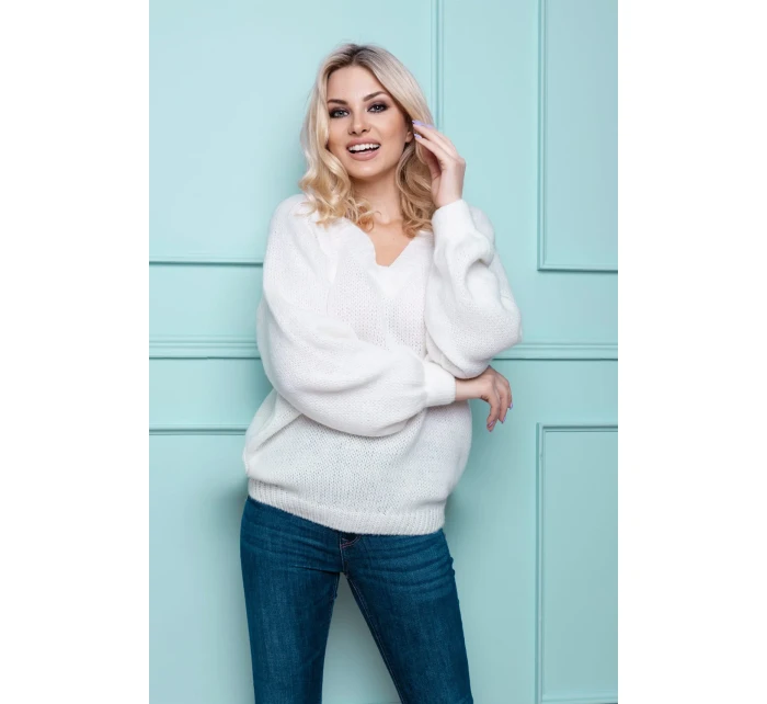 Sveter model 163191 PeeKaBoo