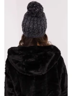 Model uzáveru 203843 AT