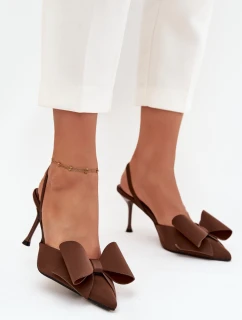 Lodičky s ihlovým podpätkom model 219822 Krok vo veľkom štýle