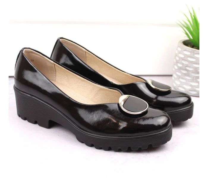 Dámske lakované poltopánky so zdobením Filippo DP4569