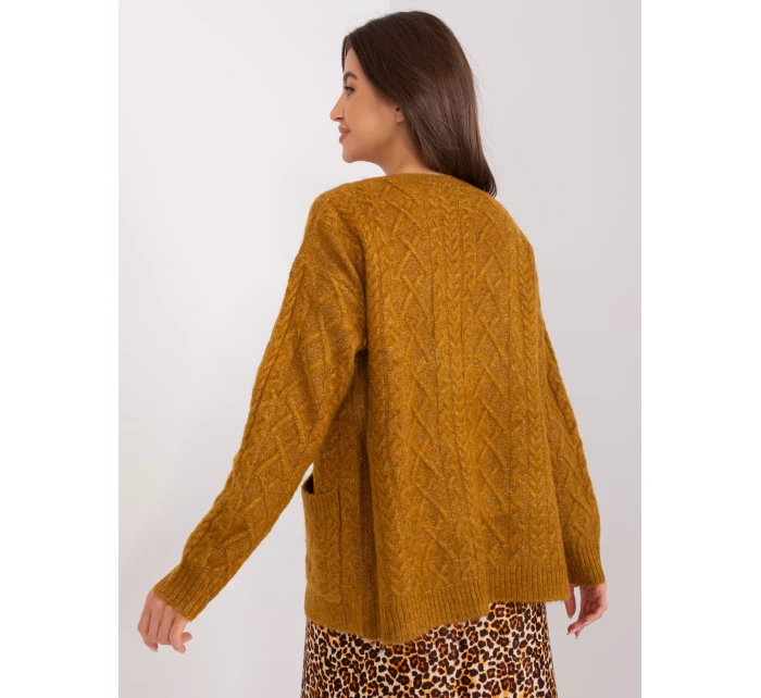 Sweter AT SW model 18970032 ciemny żółty - FPrice Sweter AT SW model 18970032 ciemny żółty - FPrice