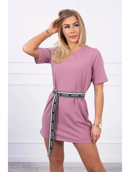 Šaty s ozdobným páskem tmavě růžové Šaty s ozdobným páskem tmavě růžové