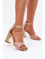 Sandále na podpätku model 214392 Krok v štýle Sandále na podpätku model 214392 Krok v štýle