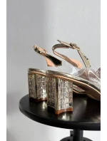 Sandály na podpatku s ozdobou D&A MR52-238 zlaté