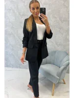 Elegantná súprava saka a nohavíc čiernej farby