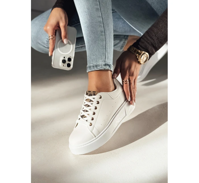 Dámské tenisky white Dstreet model 21981449 - FashionStreet