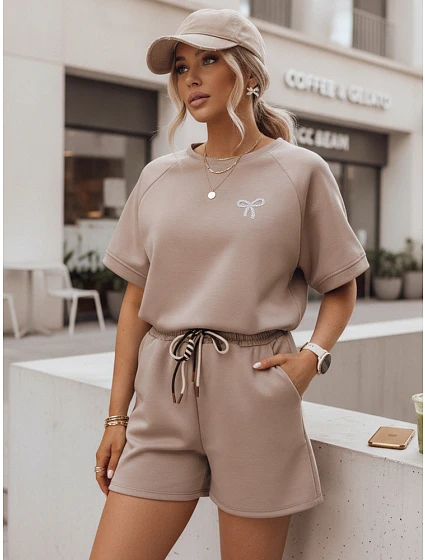 Dámsky letný set s motýľom z mäkkej viskózy v moka farbe FashionStreet AY1190