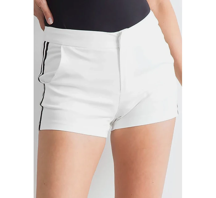 Šortky EM SN 19316.45 ecru