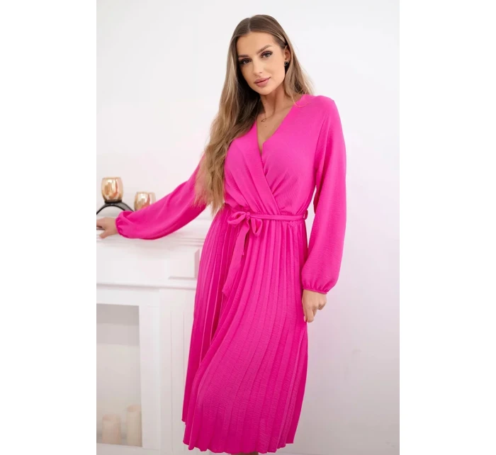 Šaty s viazaným plisovaným lemom ružové Šaty s viazaným plisovaným lemom ružové