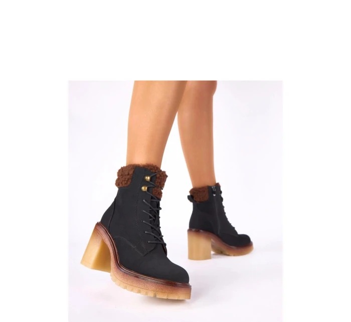 Topánky na podpätku model 222347 Solea