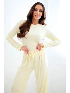 Dámska súprava z viskózy s blúzkou a širokými nohavicami žltá