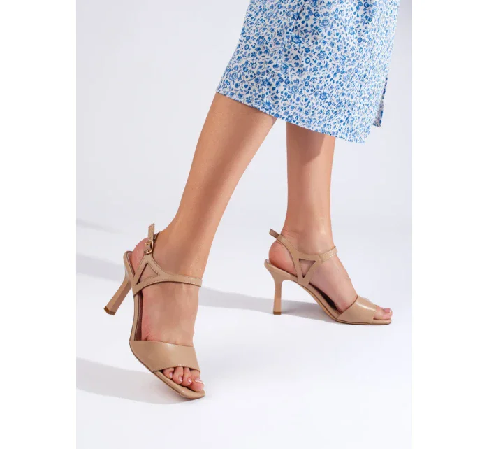 Zajímavé dámské hnědé sandály Zajímavé dámské hnědé sandály