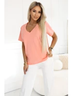 damska z dekoltem V i krótkim  model 22036868 - numoco basic