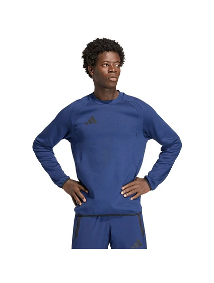 Pánska mikina adidas Tiro 26 Travel Crew navy blue KD1145 pánske farby Pánska mikina adidas Tiro 26 Travel Crew navy blue KD1145 pánske farby