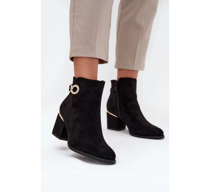 Ocieplane Botki Damskie Ze Złotymi Detalami Na Słupku Czarne Dorisse