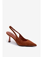 Dámske sandále na podpätku z imitácie semišu Camel Saria