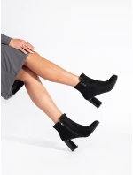 Vynikajúce dámske čierne členkové topánky na širokom podpätku Vynikajúce dámske čierne členkové topánky na širokom podpätku