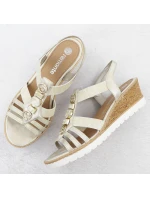 Dámské zlaté sandály na platformě s podrážkou model 21904834 - Remonte Dámské zlaté sandály na platformě s podrážkou model 21904834 - Remonte