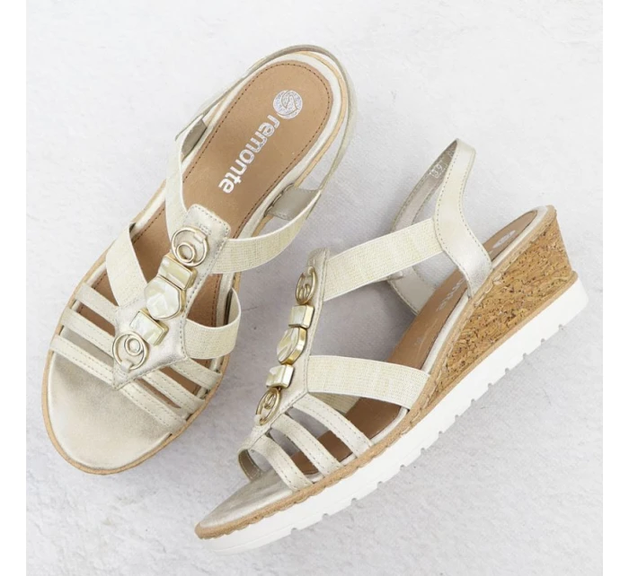 Dámské zlaté sandály na platformě s podrážkou model 21904834 - Remonte Dámské zlaté sandály na platformě s podrážkou model 21904834 - Remonte