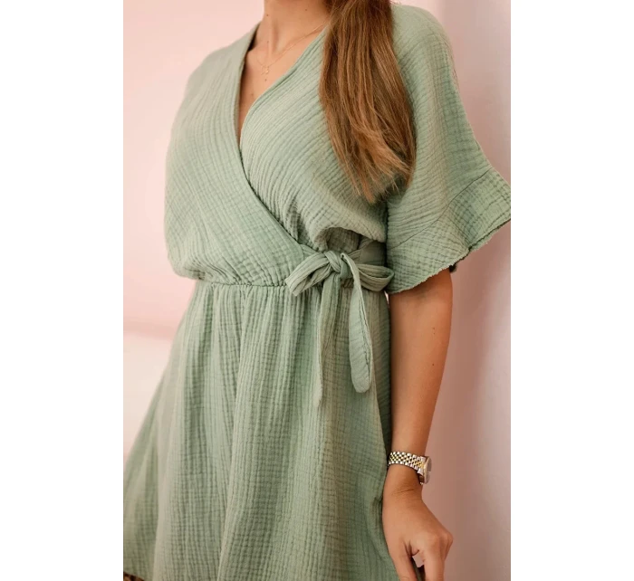 Mušelínové šaty s pásom svetlej khaki farby