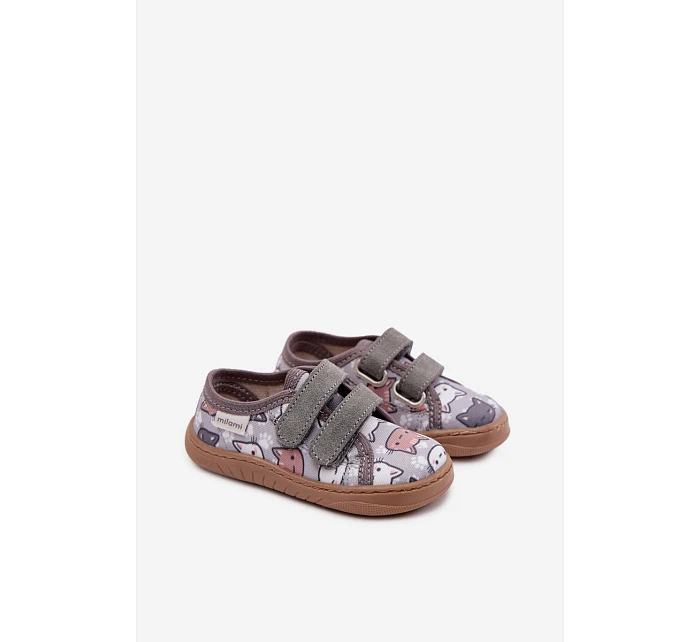 Dětské barefoot pantofle s  šedé model 22100997 - Milami