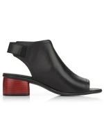 Pohodlné kožené sandále Remonte W RKR654