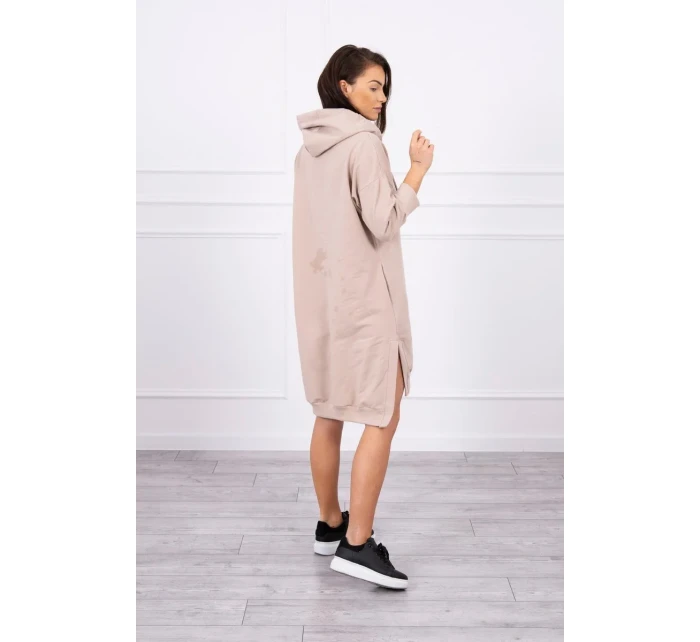 Šaty s kapucňou a dlhším chrbtom béžové Šaty s kapucňou a dlhším chrbtom béžové
