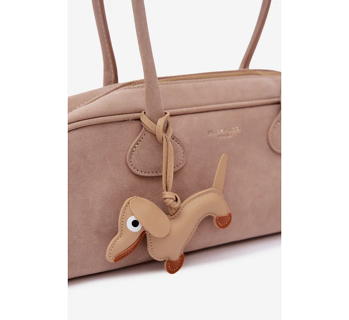 Bagetová kabelka z imitace semiše s přívěskem Doga Béžová Annette