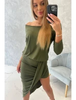 Asymetrické šaty s 3/4 rukávmi v khaki farbe