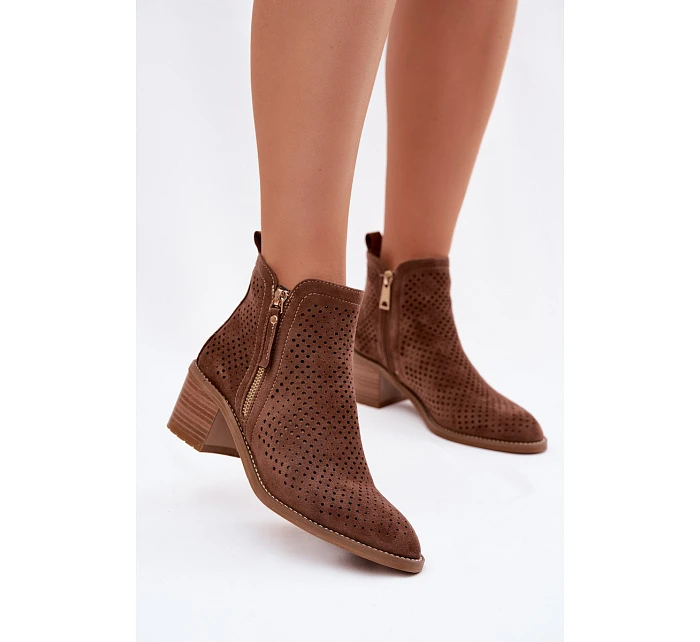 Dámské perforované kotníkové boty model 22100109 Hnědé - VINCEZA