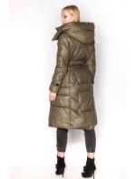 Péřová bunda v olivové barvě se stojáčkem a kapucí model 21244376 - Ann Gissy