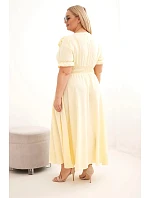 Dámské šaty Plus Size s výstřihem do V a nařaseným pasem žlutá