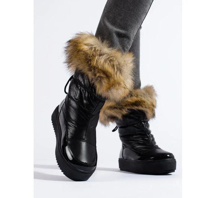 Praktické čierne snežnice s platformou pre ženy Praktické čierne snežnice s platformou pre ženy