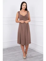 Šaty se širokými ramínky cappuccino
